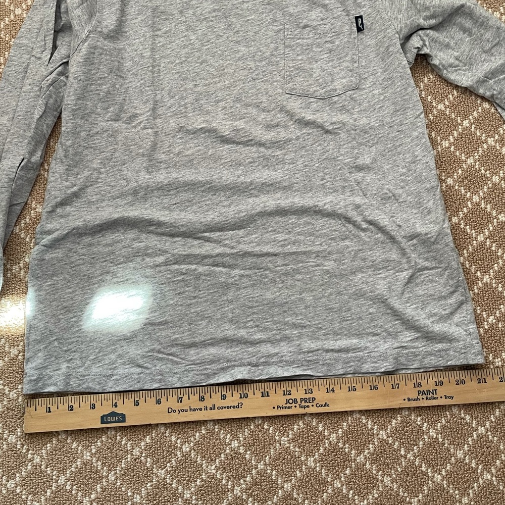 Men’s Vineyard Vines Front Pocket Long-Sleeve - Picture 5 of 6